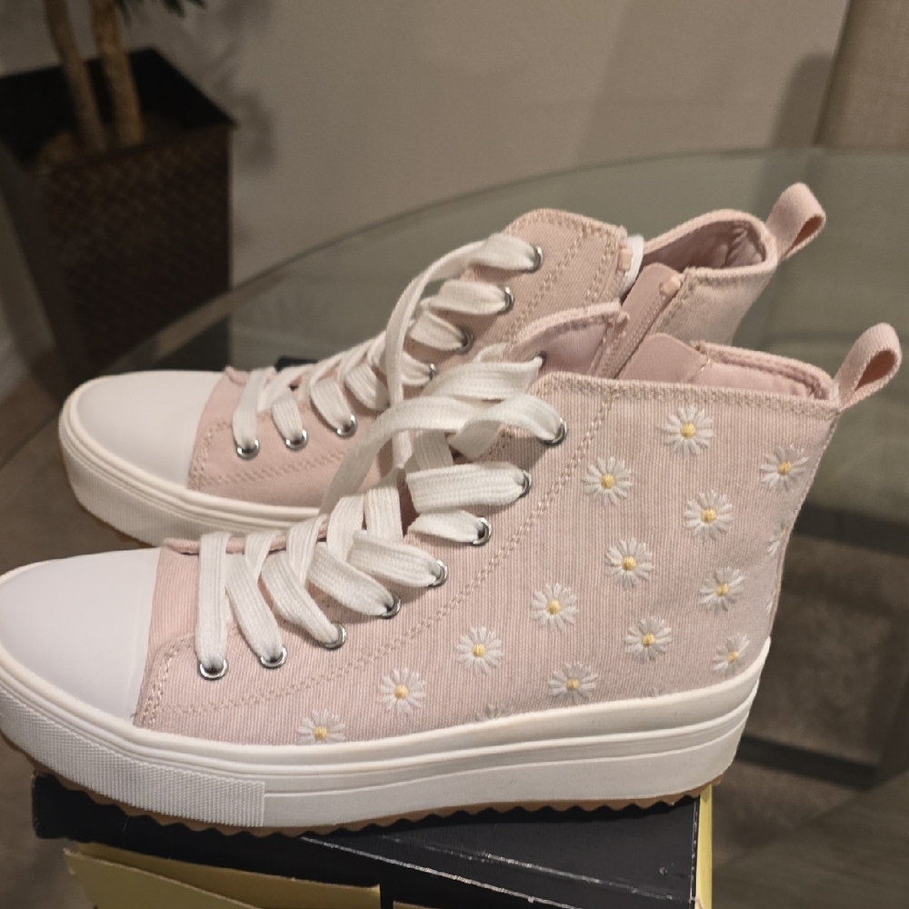Art Class Pink and White High-Top Sneakers